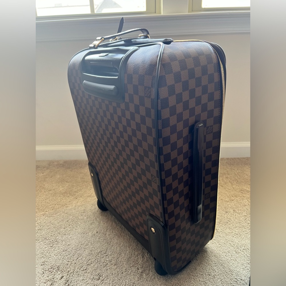 Louis Vuitton Damier Pegase Brand New 55' luggage